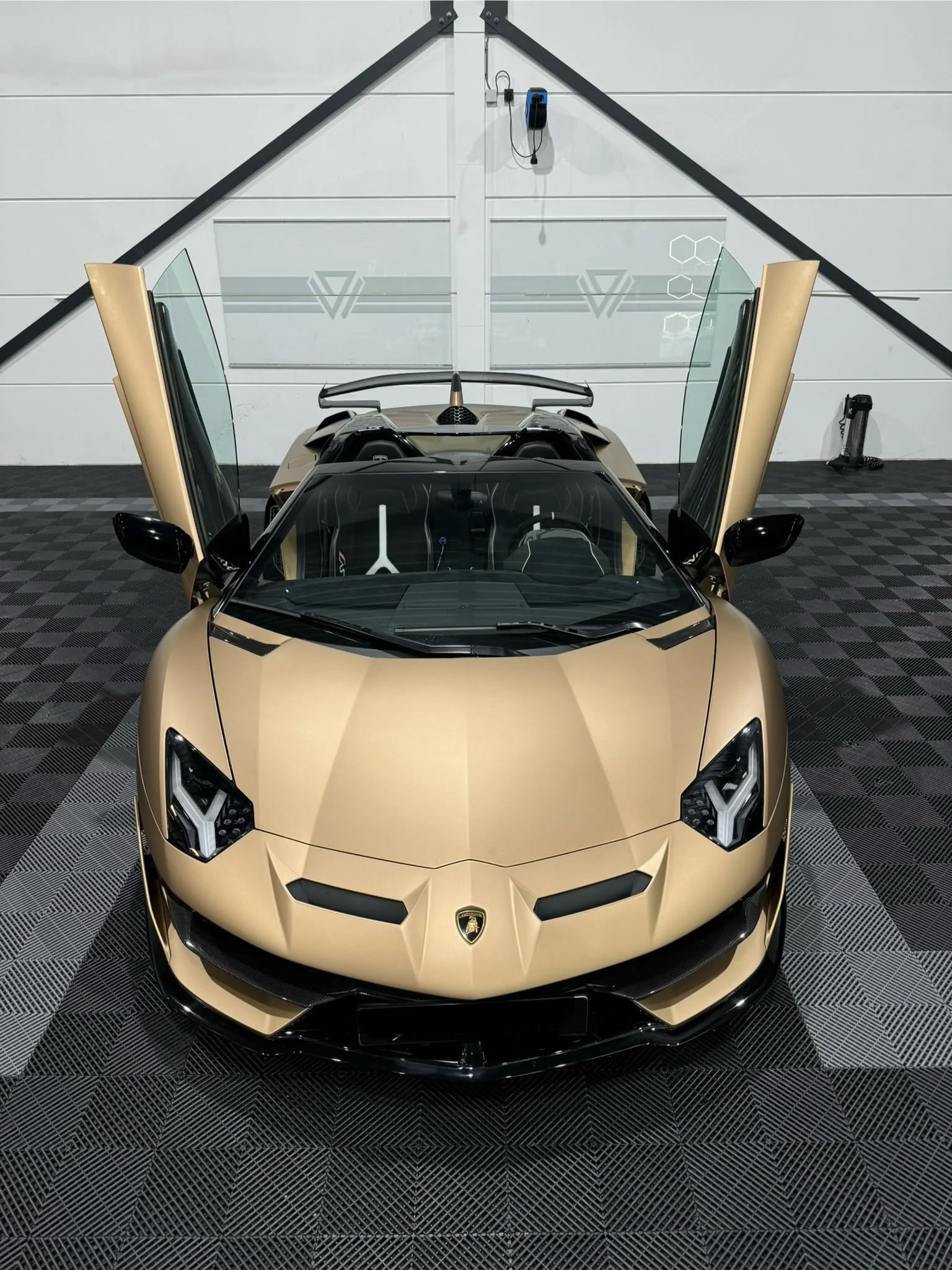 Lamborghini Aventador SVJ